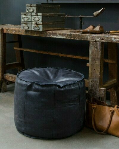 POUF GINGER HAND BUFFED LEATHER Super Black