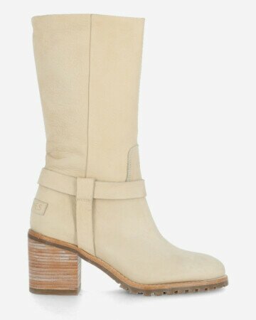 Boot sanded hand buffed leather with beige heel